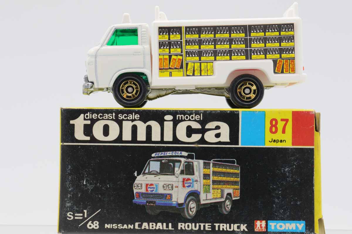 ミニカーショップ ケンボックス トミカ 黒箱☆87☆日産キャブオール