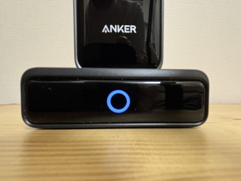 Anker Charging Base (100W) レビュー | ポゴピンに置くだけ充電器