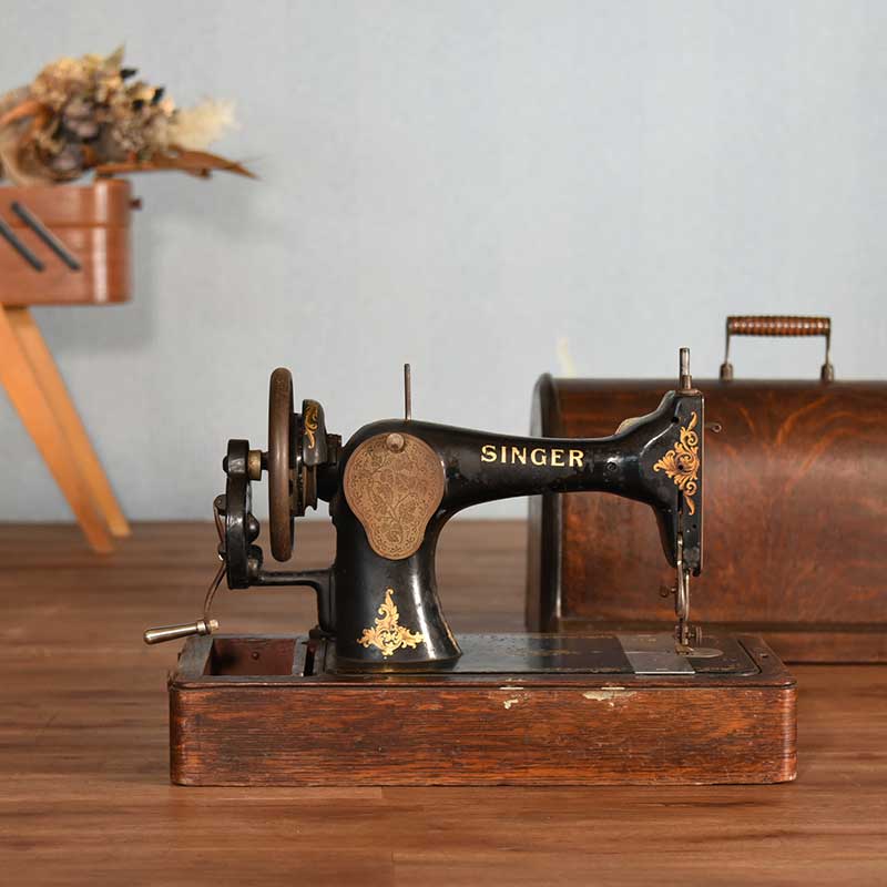 シンガー 手回しミシン /SM-71D – 神戸アンティークウェアハウス