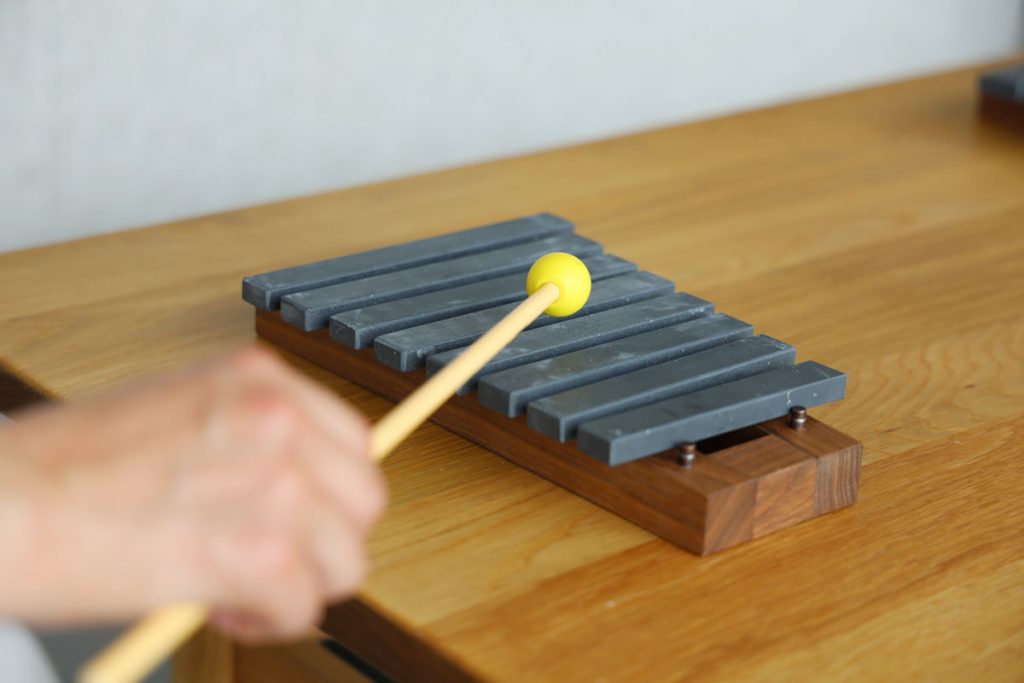 サヌカイト石琴 小 Sanukite Lithophone SMALL | Klang Klang Sanukite