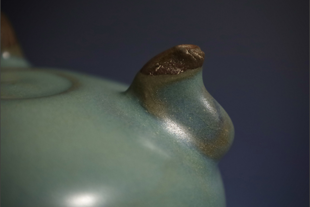 鈞窯澱青釉紫斑鬲香炉 ｜九間堂・京都二条・コレクション（販売