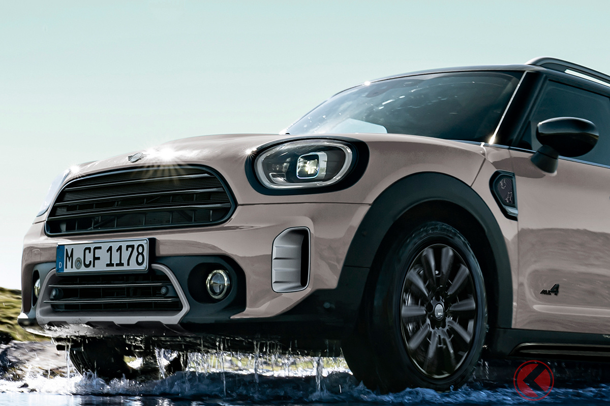 斬新すぎる「ピクニックベンチ」搭載!? ミニ「クロスオーバー」オシャ