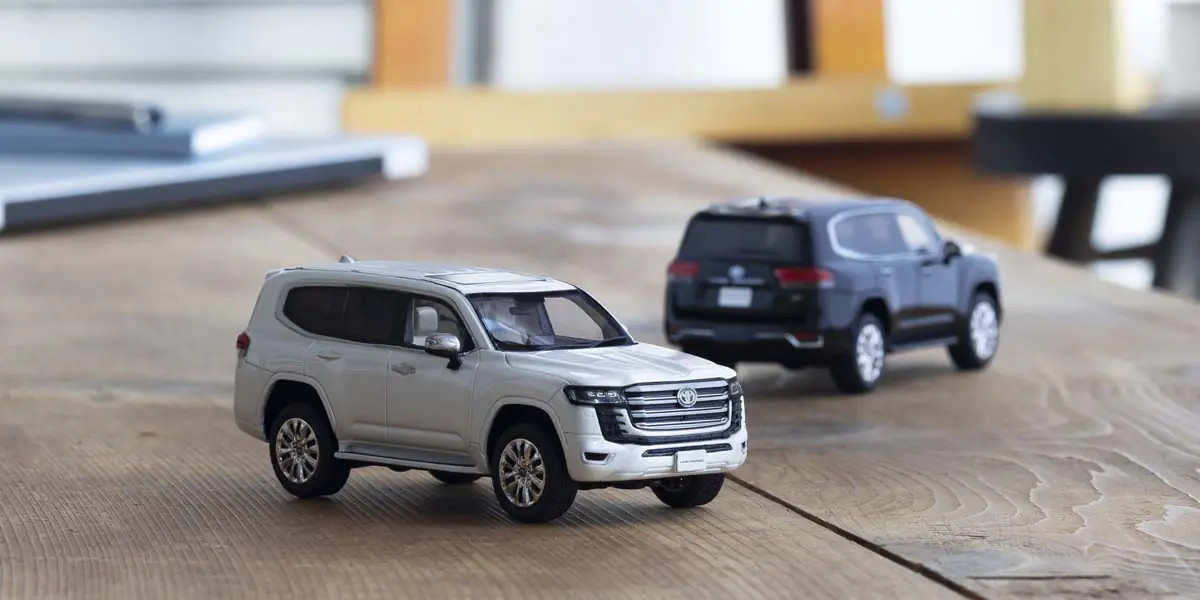 KYOSHO ORIGINAL 1/43scale Toyota Land Cruiser ZX (White) KSR43119W