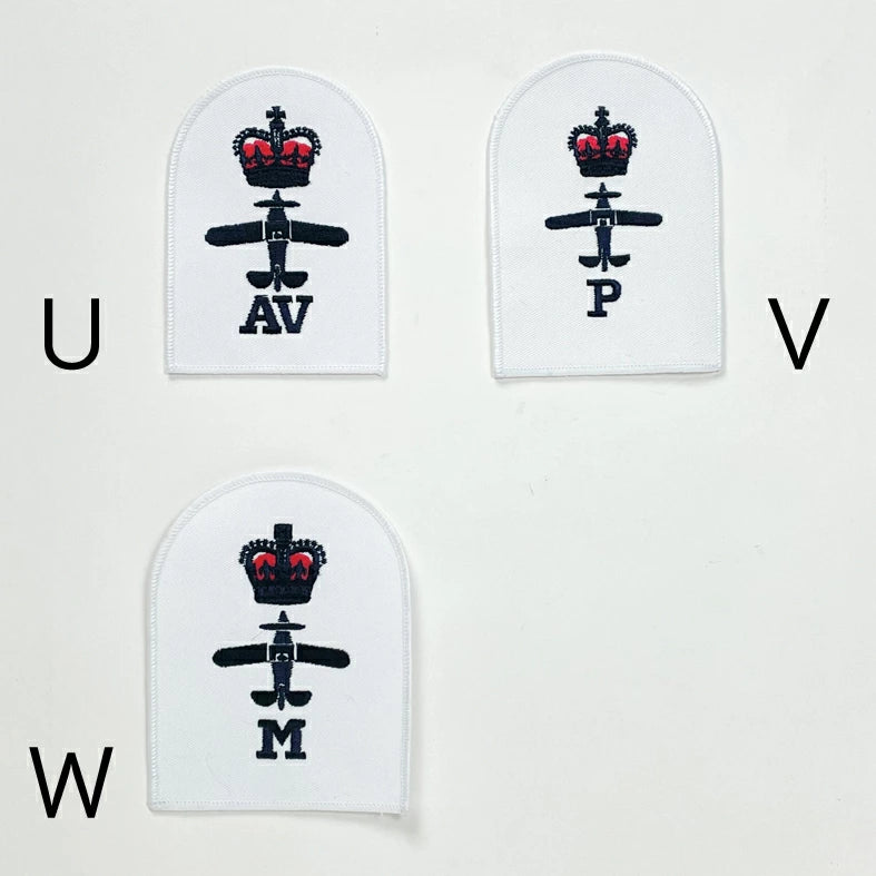 イギリス海軍 ROYAL NAVY ホワイト 部隊章ワッペン 新品 SAILOR-UK