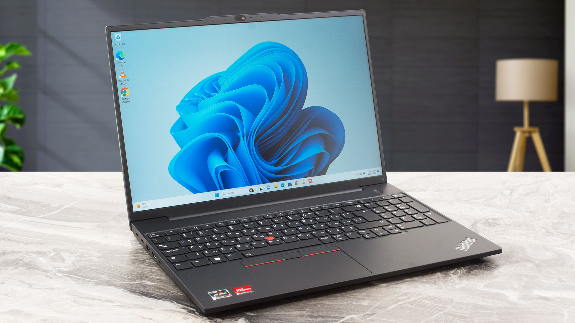 Lenovo ThinkPad E16 Gen 1 (AMD) review - snappy business device