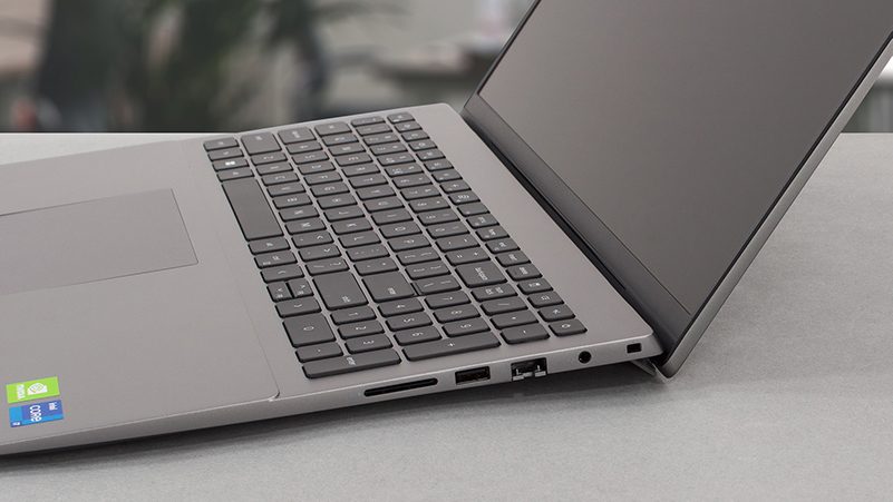 Dell Vostro 16 5620 review | LaptopMedia.com