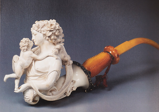 海泡石 ミアシャム メシャム Sepiolite Meerschaum 鉱物たちの庭