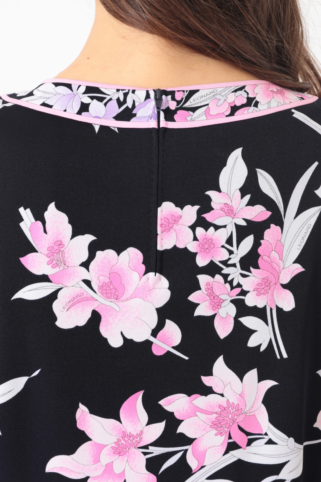 オンライン限定】ワンピース F52G304901｜レオナール 公式オンライン