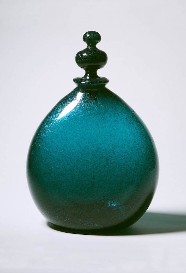 唯一無二の〈倉敷ガラス〉を 収めた写真集が発売。 ポップアップストア