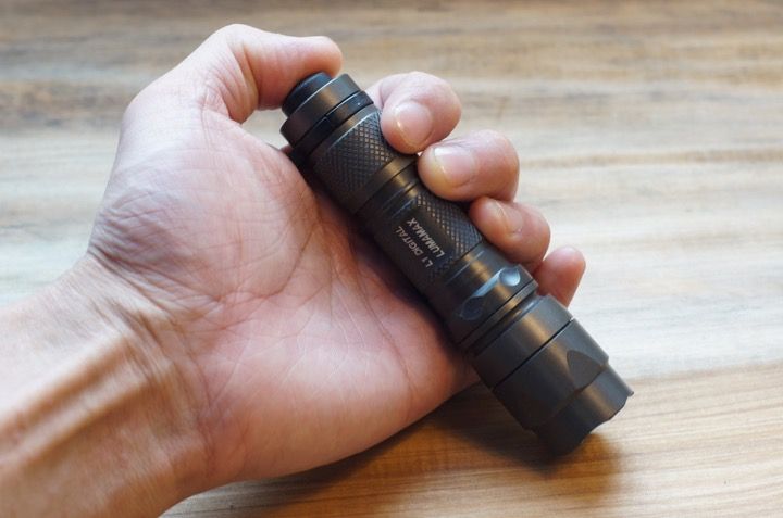 SUREFIRE L1シュアファイア最初の完全LEDモデル？ : アカリセンター