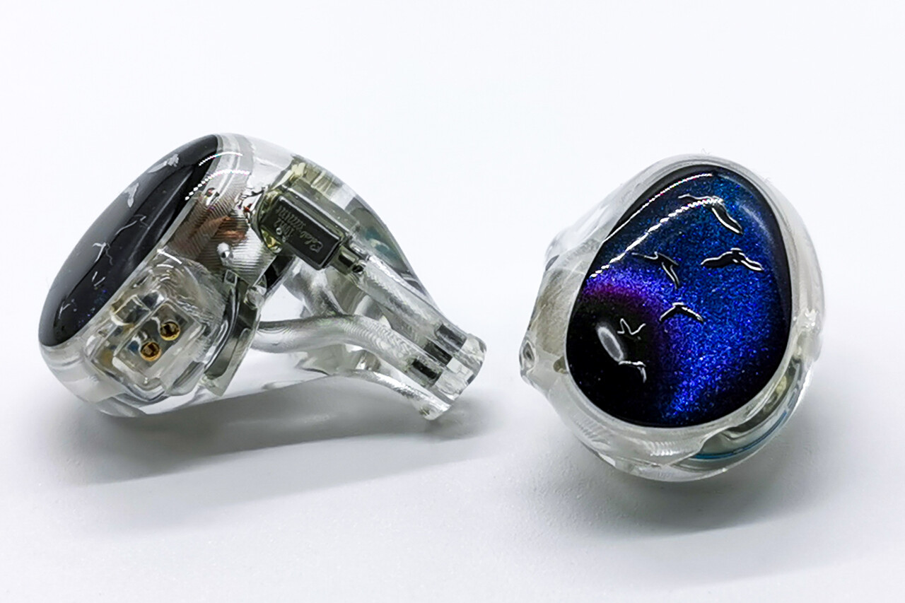 Kinera Celest PhoenixCall」 クリアシェルに独特な1DD+2BA+2FPD構成