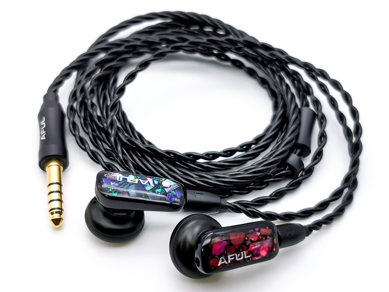 AFUL PolarNight」 イントラコンカ型の枠を超えたデザイン性のモニター