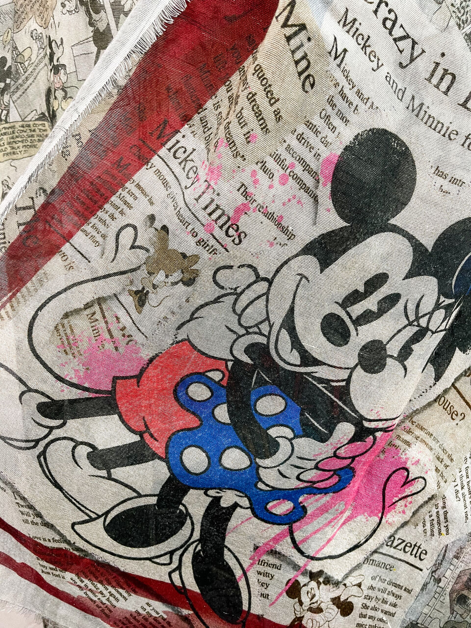 愛らしいミッキーミニーのメッセージが込められたストール！ディズニー