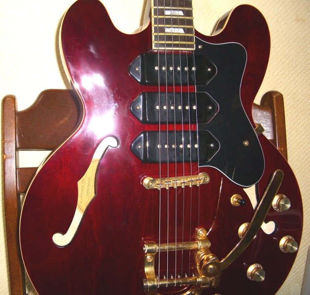 少し前に手に入れたエピフォン・セミアコ（リヴィエラ）のピックアップ