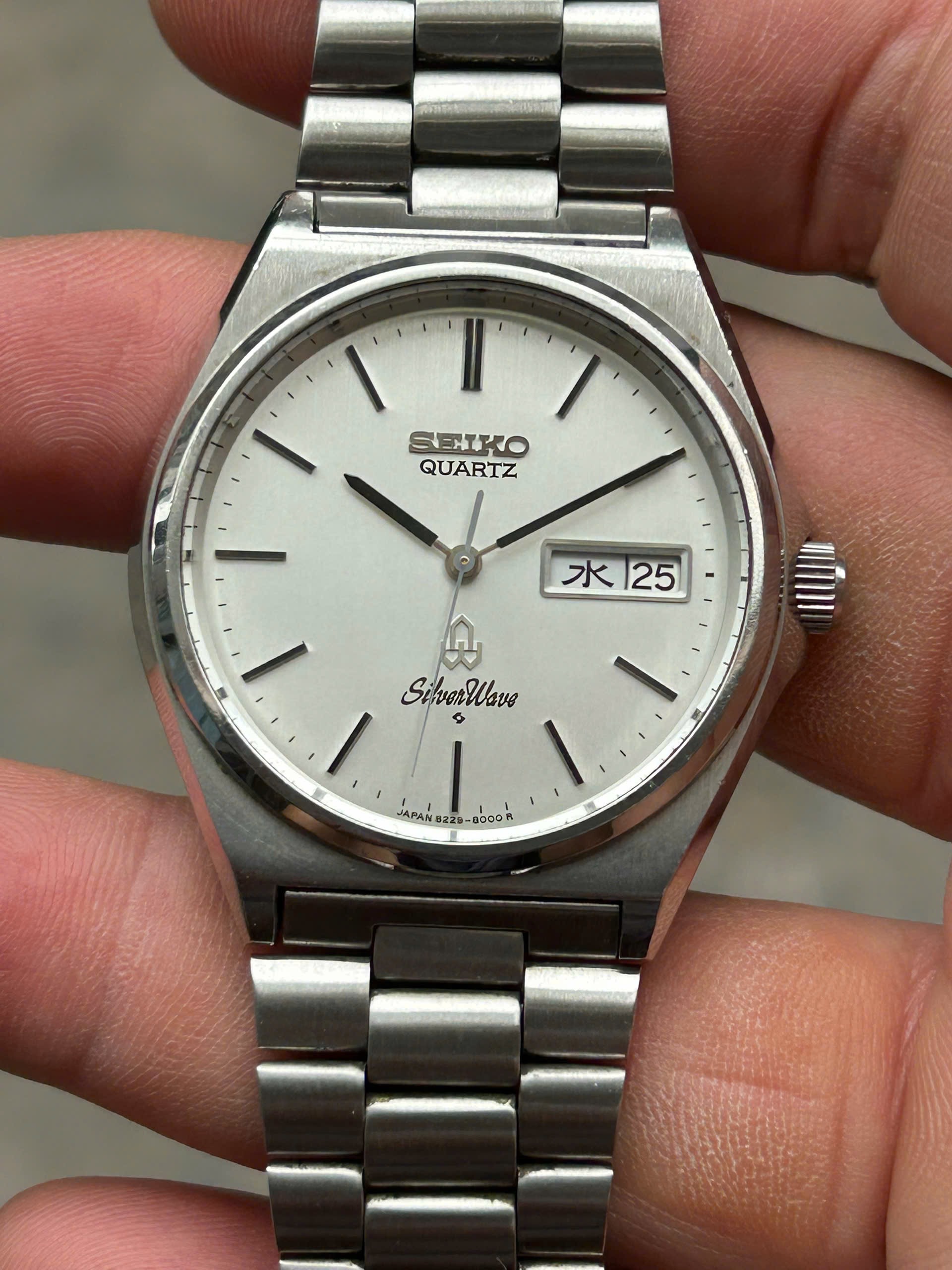 Seiko Silverwave Quartz Watch , 8229-8000 day date, case no.019397