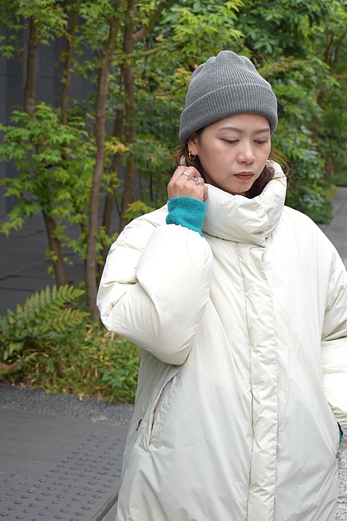 NANGA-STAND COLLAR DOWN JACKET WOMEN ［IVORY/MOCHA］
