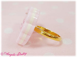 Wonder Cookie Ring (2010) by Angelic Pretty