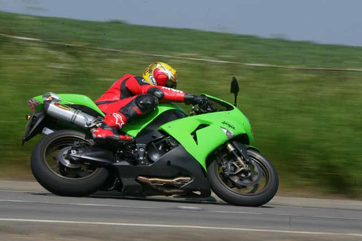 KAWASAKI ZX-10R (2006-2007) Review | Specs & Prices