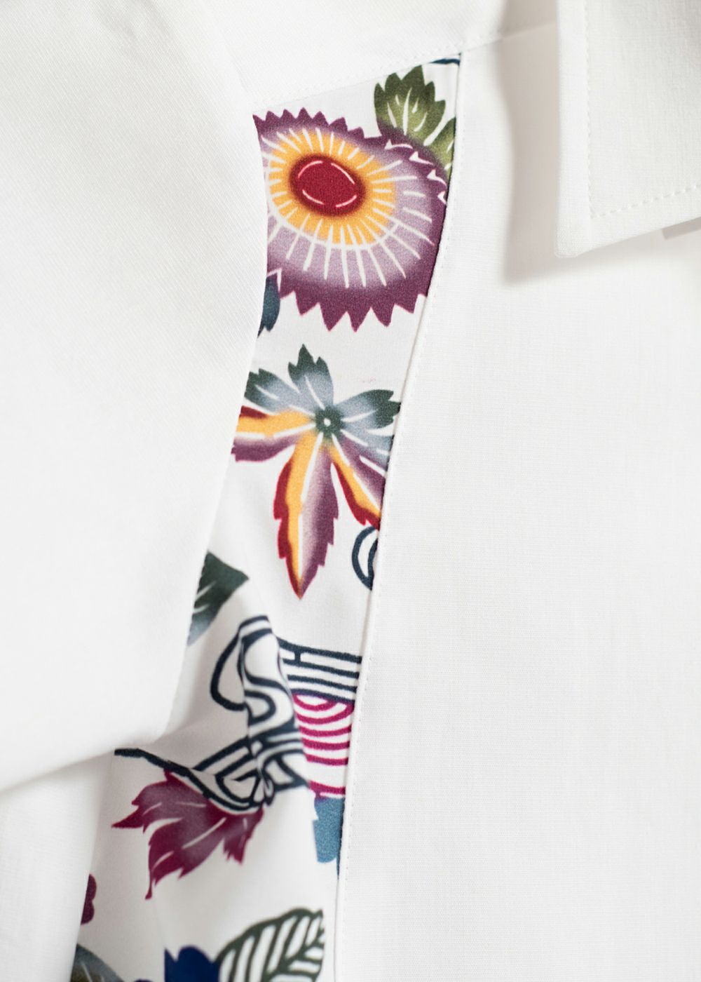 菊桜紅葉と流水模様 | かりゆしウェア（沖縄版アロハシャツ）専門店