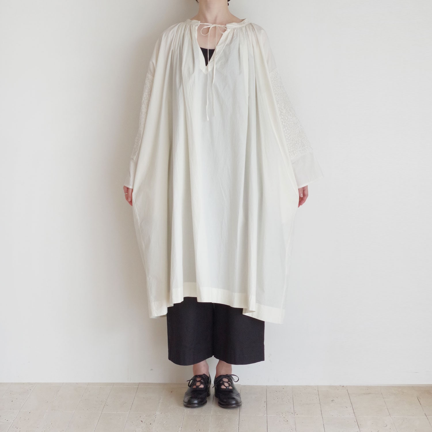 AODRESS アオドレス : arm garden emb dress アームエンブロイダリー