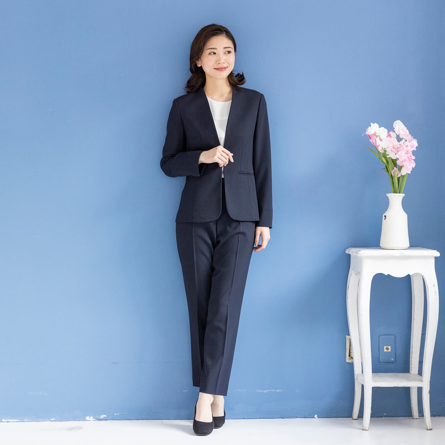 商品番号2002310]カラーレスジャケット×ストレートパンツのネイビー