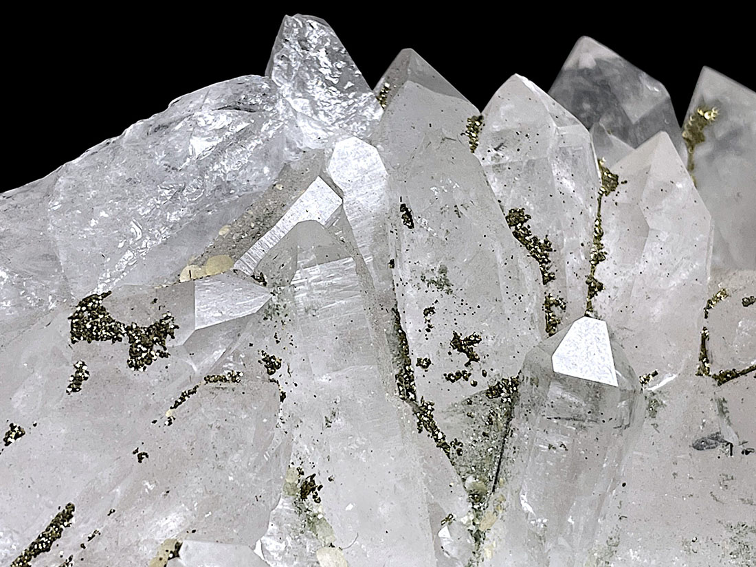 スイス産クォーツ&パイライト(水晶&黄鉄鉱)/Quartz&Pyrite