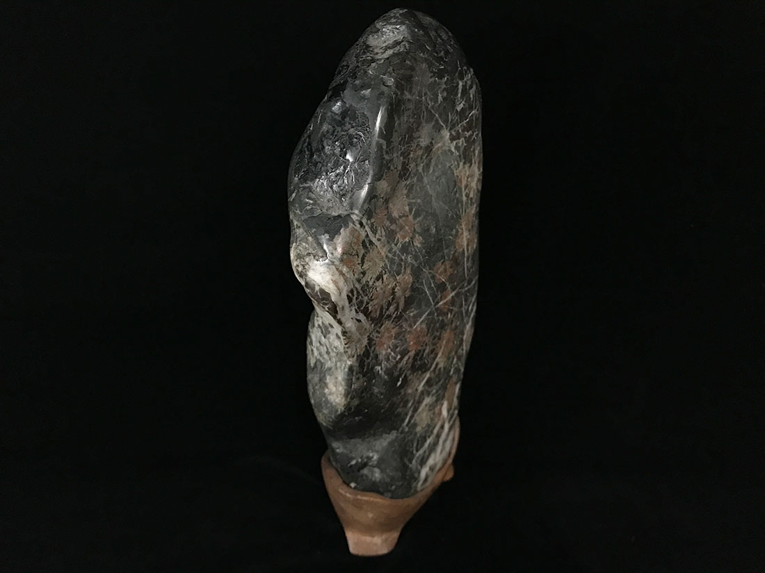 岐阜県根尾谷産 菊花石 (木製台座付き)