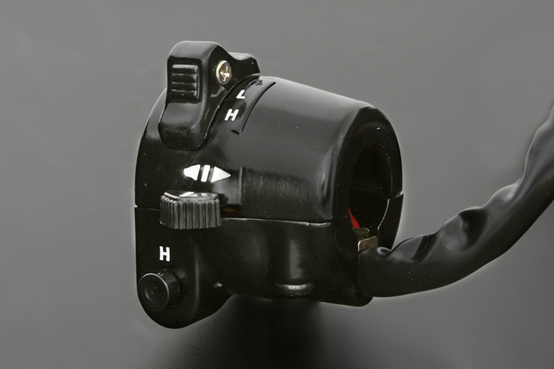 Z1/Z2 初期型 ハンドルディマースイッチ (左側) | 車種から,Z1/Z2,電装