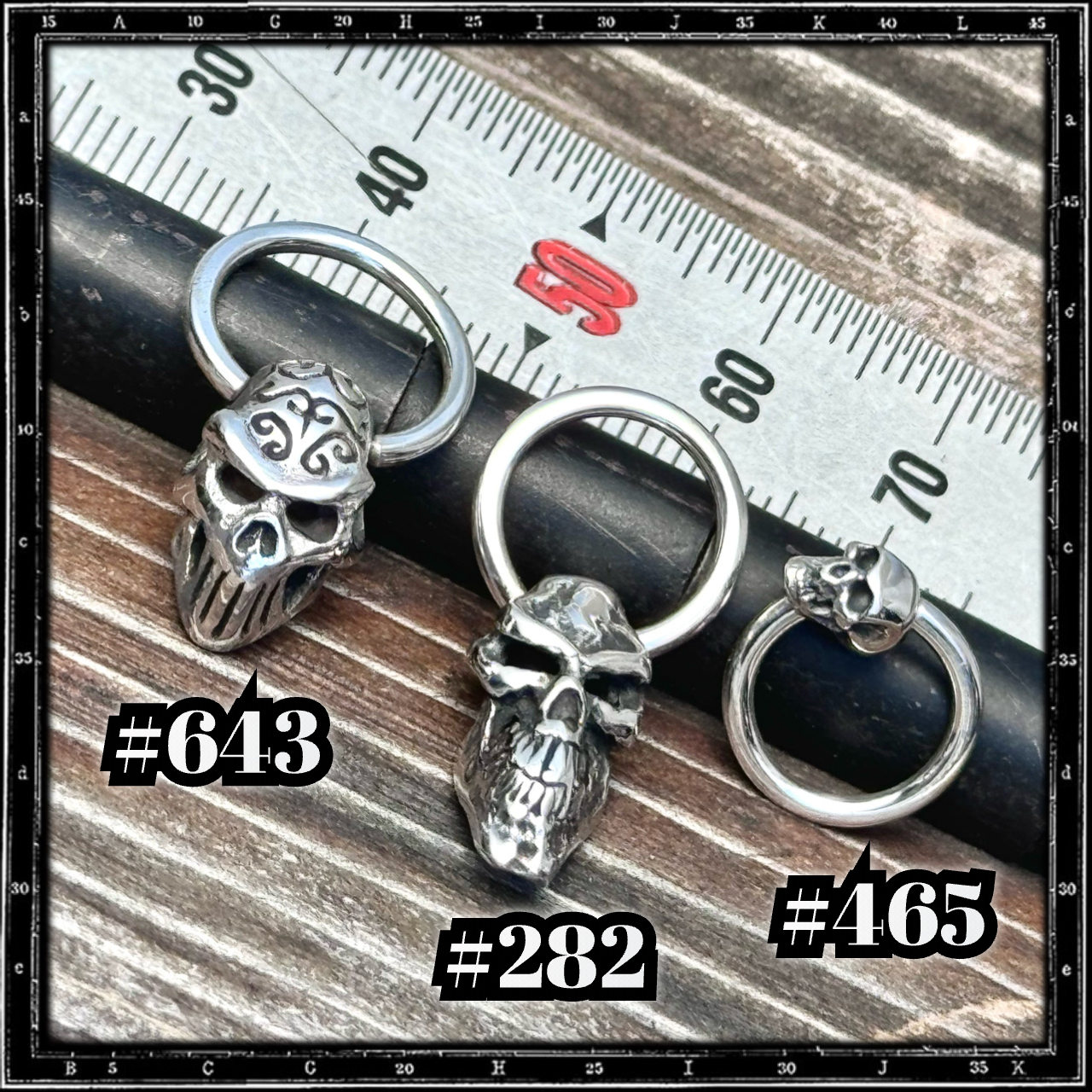MINI SKULL ON HOOP EARRING | クレイジーピッグ公式オンラインストア