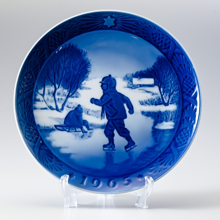 ロイヤルコペンハーゲン イヤープレート 1965年 昭和40年 皿立て付き