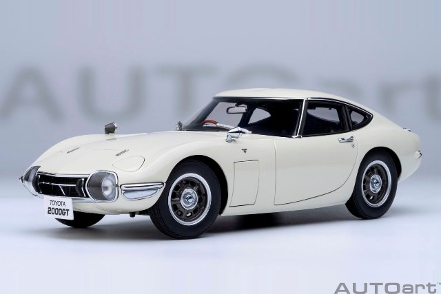 新品 79546 オートアート 1/18 トヨタ TOYOTA 2000GT 1967 ホワイト