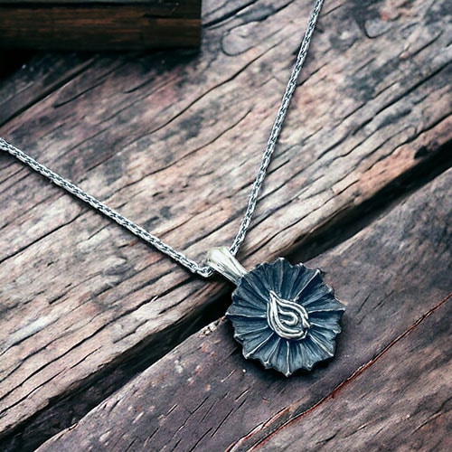 ULTRAMAN/ウルトラマン》ジャグラスジャグラー 蛇心 ペンダントTOP