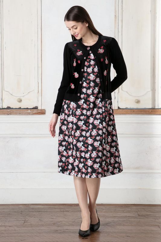 スーパービューティーの黒い花モチーフ長袖ワンピース スーパー