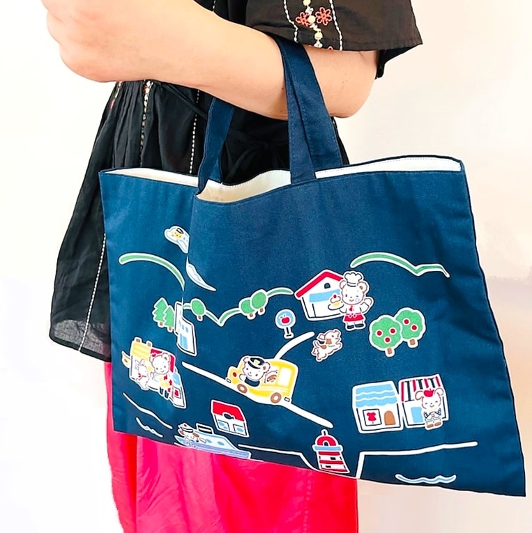 ファミリア レッスンバッグ：ネイビー | おせわ・体験 | こべっこ