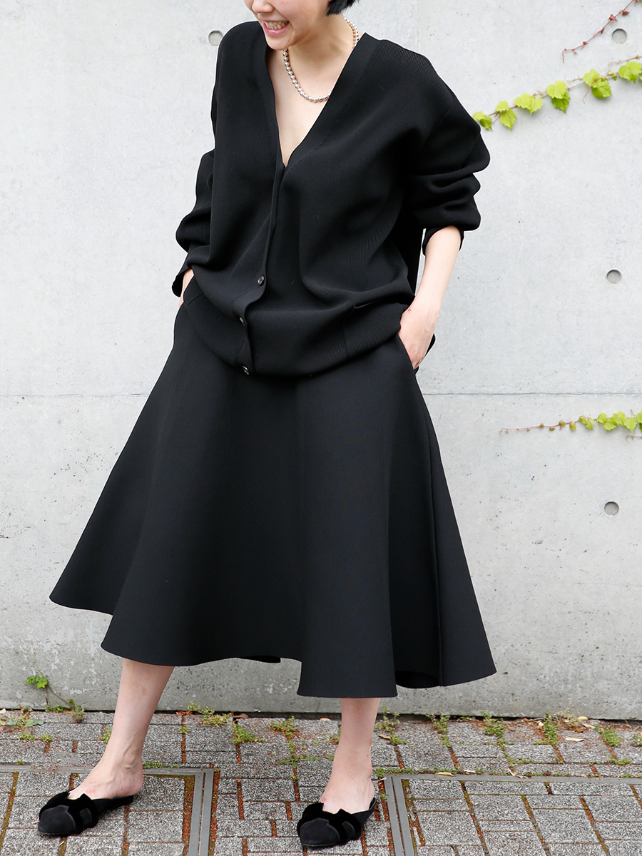 DOUBLE FACE MI-MOLLET FLARE | SKIRT | MADISONBLUE