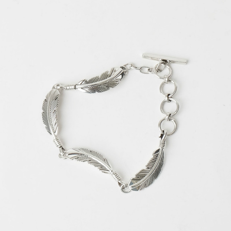 ハーヴィーメイス フェザー ブレスレット｜マライカ公式通販