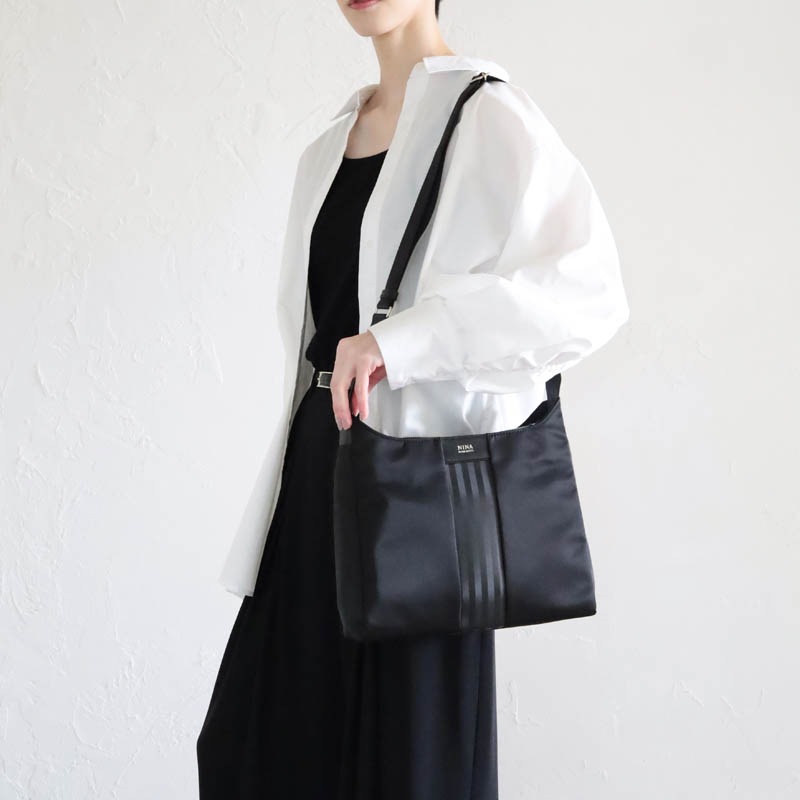 ニナ・ニナ リッチ】 ビュラン ショルダーバッグ [31-1503