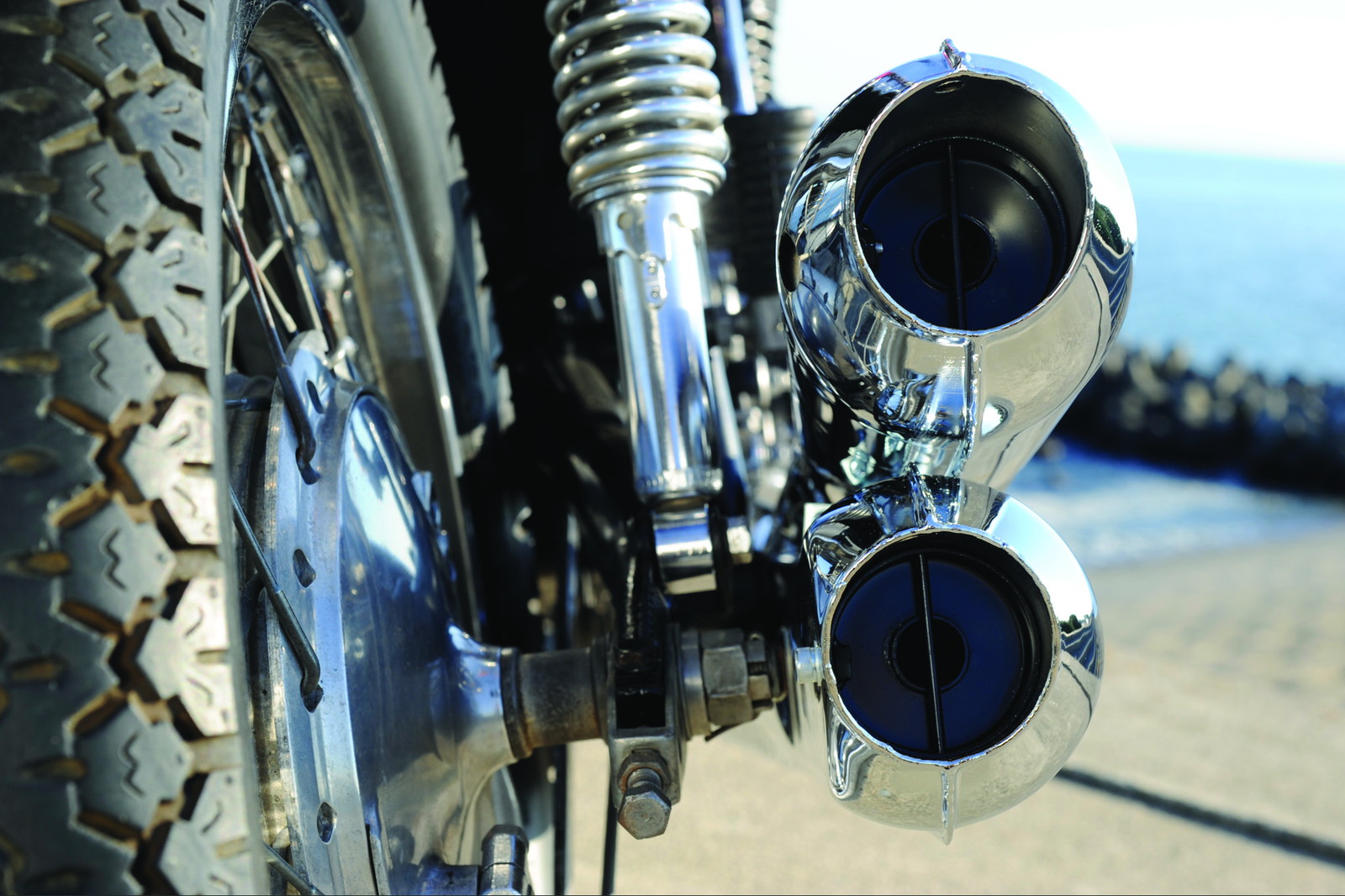 Z1/Z2 無番4本出しマフラー 後期型 （SUSバンド付き） | マフラー本体