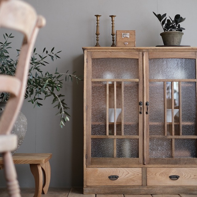 キャビネット ダイヤガラス｜古家具,棚類｜古家具・アンティーク家具 R