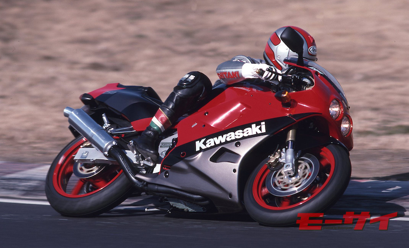 ニーゴーマルチ最後発だったけど最強性能だった！ ZX-25R以前の