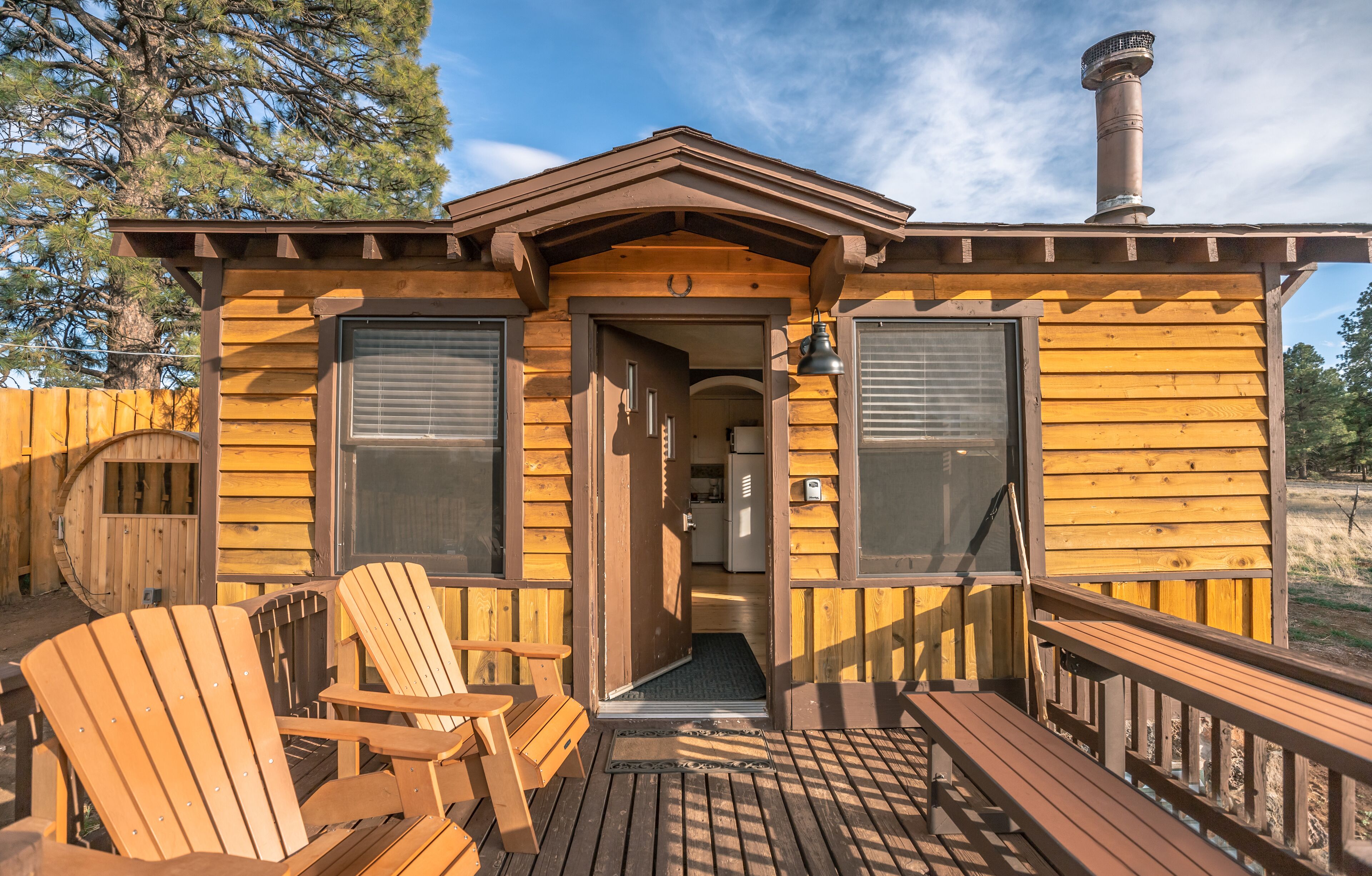 Tiny Mountain View Sauna Cabin on 1.5 acres in the Coconino