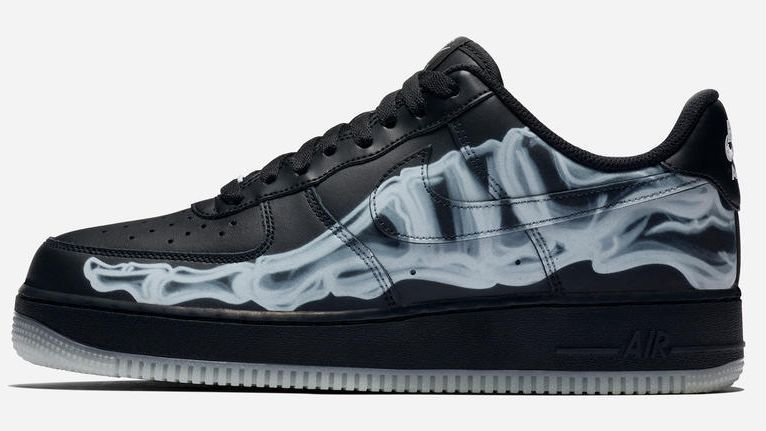 足の骨が透ける!? ハロウィン仕様のナイキ「エア フォース 1」が登場