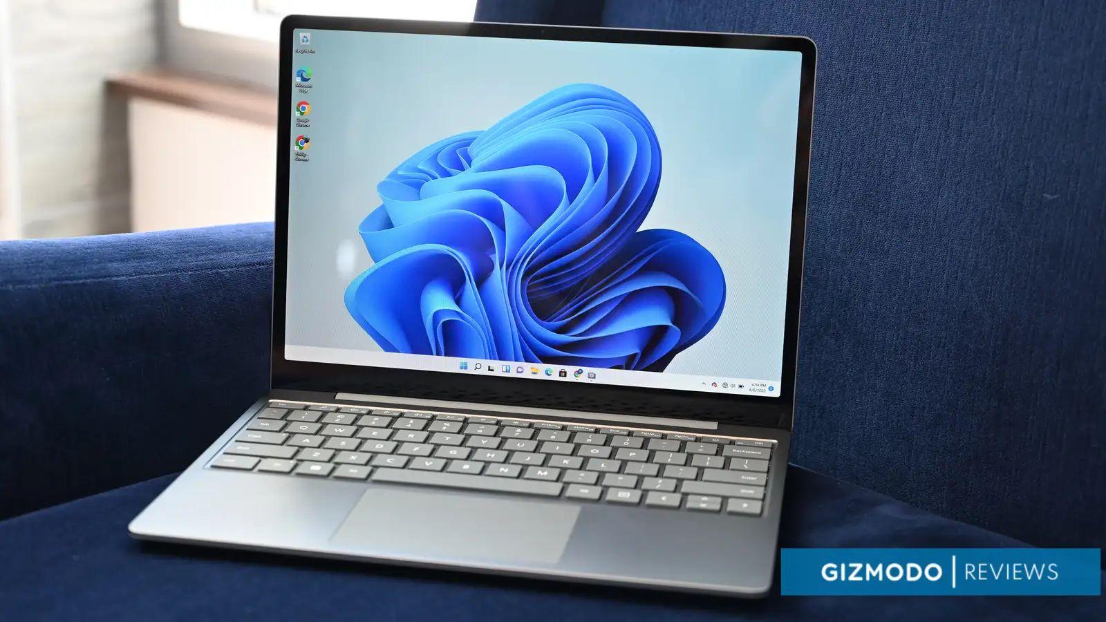 あと一歩で名作になれるお手頃ノートPC：Surface Laptop Go 2