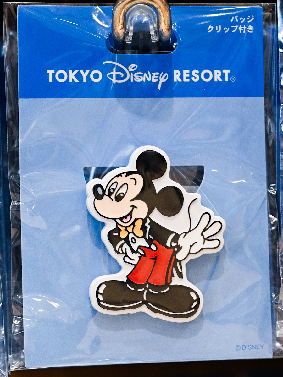 クリップ付き！東京ディズニーランド「ミッキー＆フレンズ」バッジ・お