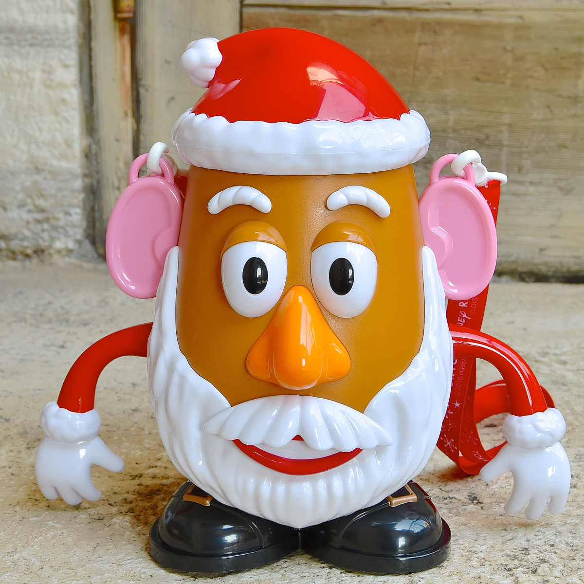 サンタ姿の“Mr.ポテトヘッド”！東京ディズニーランド“ディズニー