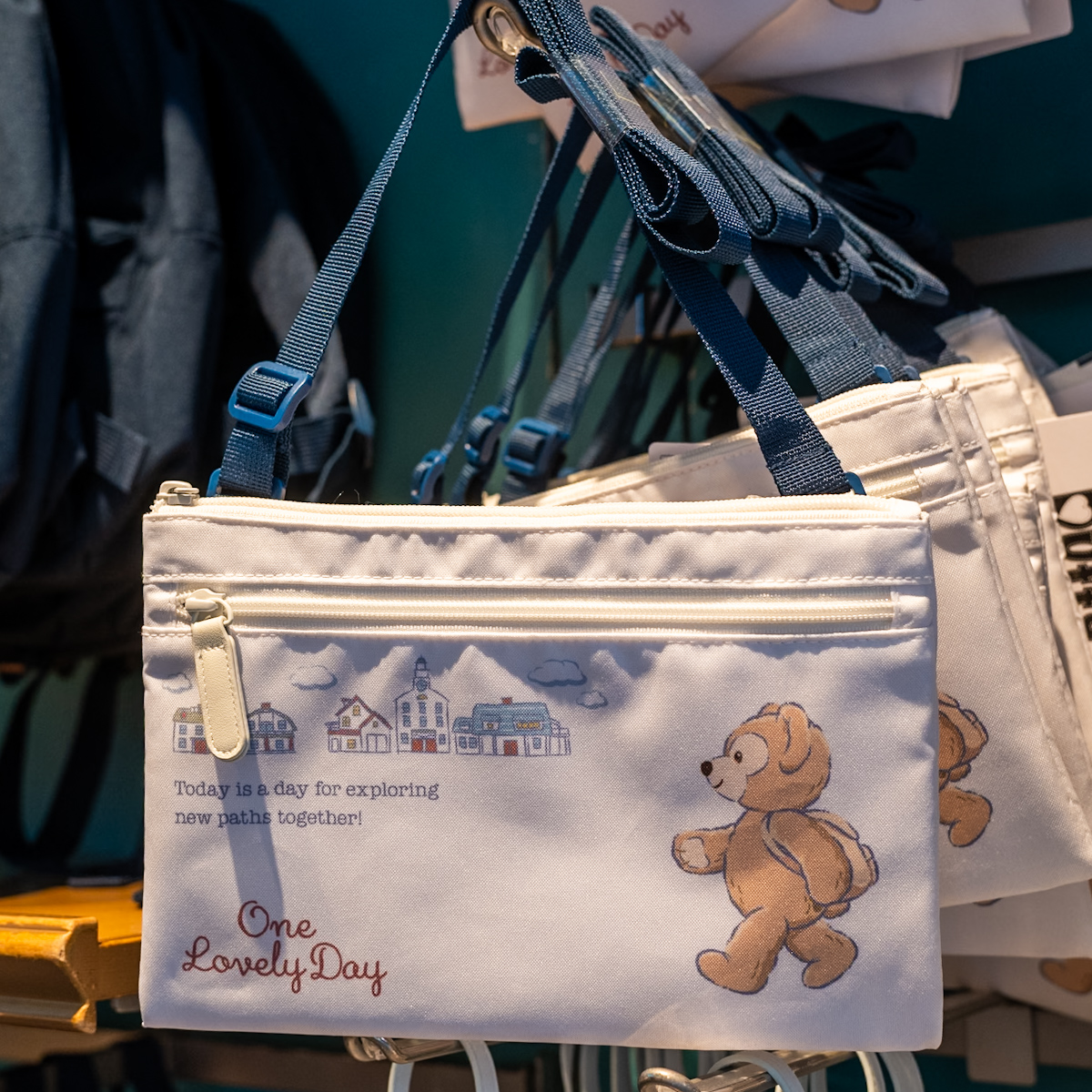 おでかけにぴったり！東京ディズニーシー『ダッフィー＆フレンズ One