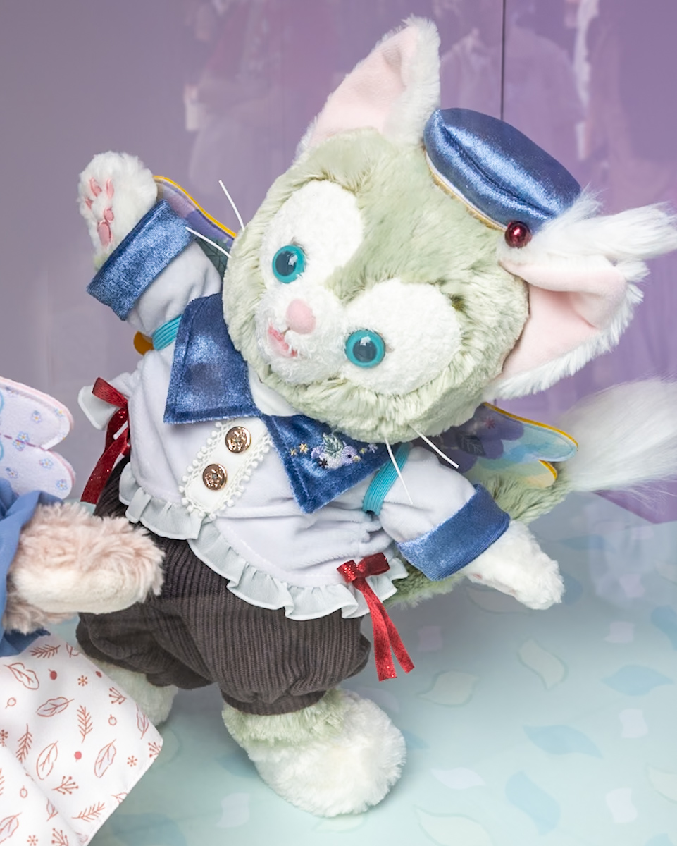 鳥のダンスコスチュームを着たステラ・ルーたち！東京ディズニーシー