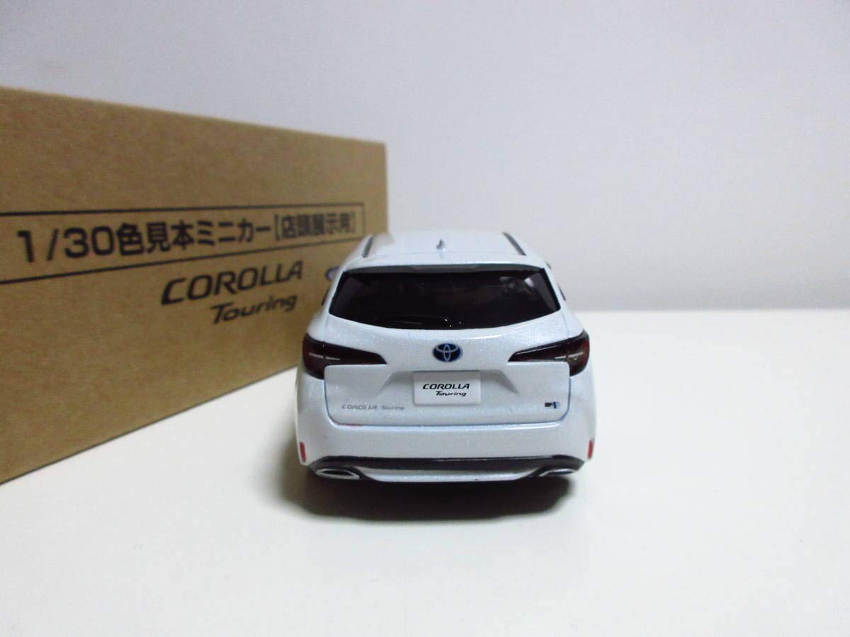 Amazon | 130 トヨタ 新型カローラツーリング COROLLA Touring W×B