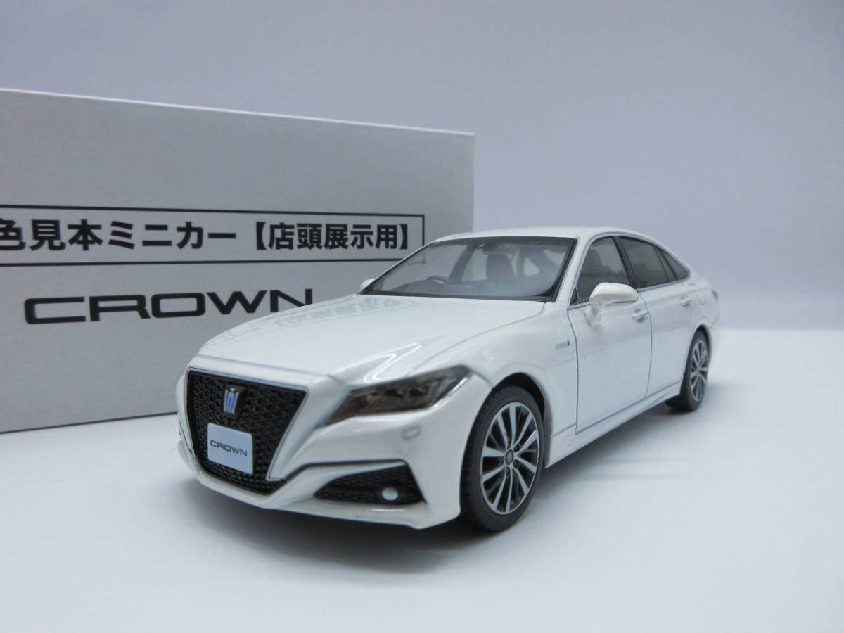Amazon.co.jp: 1/30 トヨタ クラウン ハイブリッド CROWN 220系 カラー