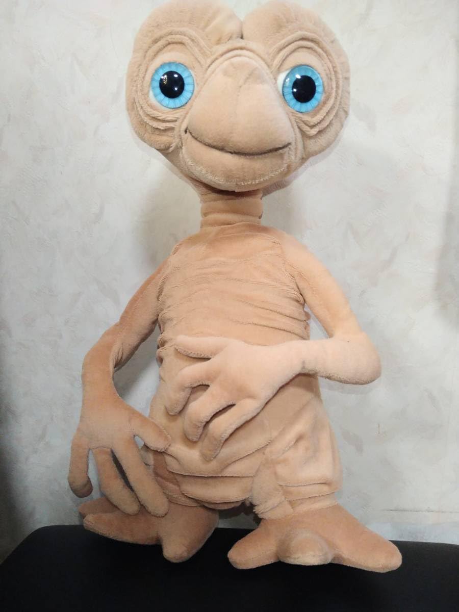 Amazon.co.jp: 貴重 限定品 E.T. ポージング ドール ぬいぐるみ